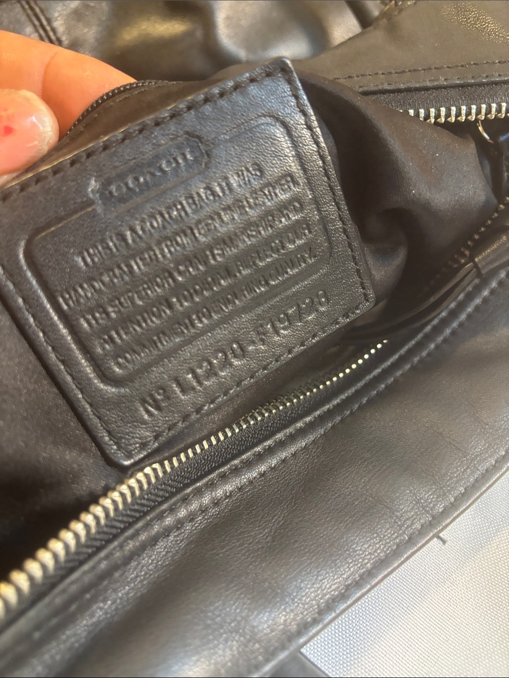 Coach Black Leather Men's Messenger Bag with Interior Coach Patch